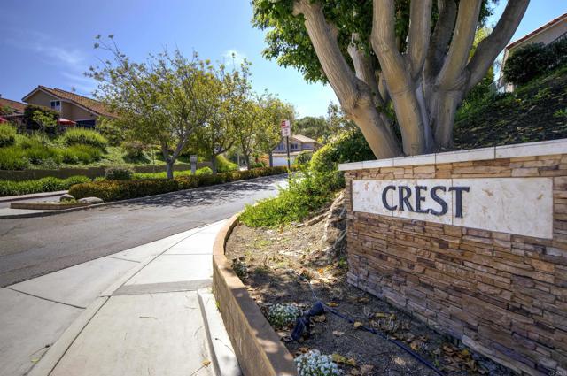 Detail Gallery Image 9 of 44 For 1688 Crystal Ridge Ct, Vista,  CA 92081 - 4 Beds | 2/1 Baths