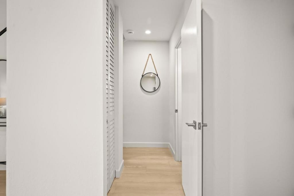 Ccd819Dc De40 477D A605 5452E878C47A 2101 Shoreline Drive #437, Alameda, Ca 94501 &Lt;Span Style='BackgroundColor:transparent;Padding:0Px;'&Gt; &Lt;Small&Gt; &Lt;I&Gt; &Lt;/I&Gt; &Lt;/Small&Gt;&Lt;/Span&Gt;