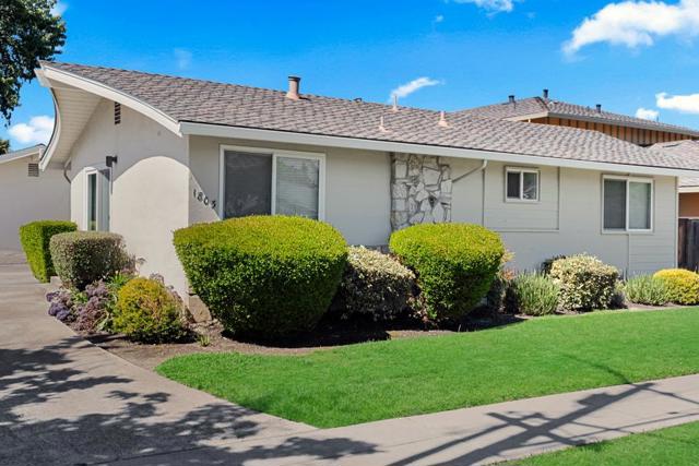 1803 Bucknall Road, Campbell CA: https://media.crmls.org/mediaz/ccd96d1e-b423-4b49-a0d6-cb3fc78ec764.jpg