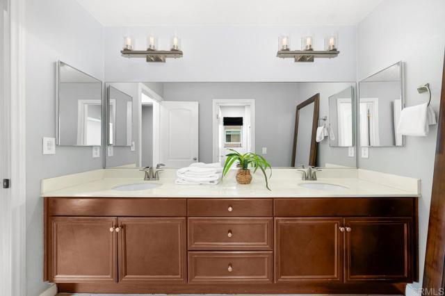 1686 Pember Avenue, Chula Vista CA: https://media.crmls.org/mediaz/ccd99ad0-d713-4471-b2f2-0fec22946846.jpg