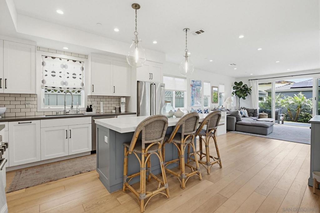 835 Beryl St. - photo 3