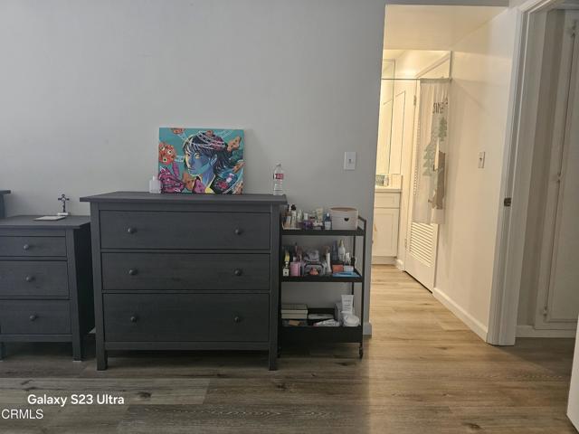 5222 Haskell Street, La Canada Flintridge CA: https://media.crmls.org/mediaz/ccdb4319-63fa-41ac-9111-ed8e569b0b02.jpg