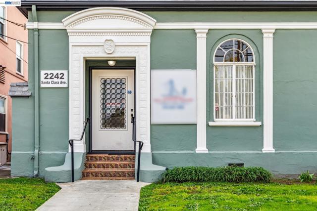 Image 3 of 23 For 2242 Santa Clara Ave