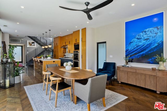 1102 Amoroso Place, Venice CA: https://media.crmls.org/mediaz/ccdbcfe6-d8d5-45b3-b424-69c384714dbb.jpg