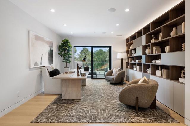 89 Tallwood Court, Atherton CA: https://media.crmls.org/mediaz/ccdc37bc-d521-4914-901f-9ebf4cb3c3b2.jpg