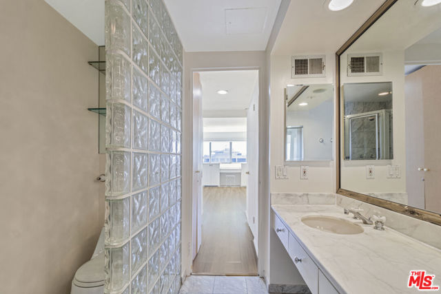 10701 Wilshire Boulevard, Los Angeles CA: https://media.crmls.org/mediaz/ccdc4922-ca0d-4a5a-acdc-7d8d14f01b25.jpg