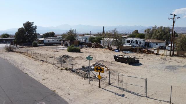 16830 Via Corto, Desert Hot Springs CA: https://media.crmls.org/mediaz/ccdce957-56a0-40d4-b079-bbaca6965d35.jpg