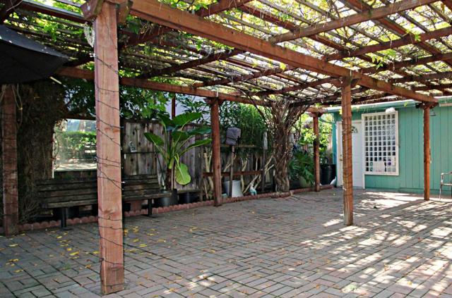 657 2nd Avenue, Redwood City CA: https://media.crmls.org/mediaz/ccdd0aac-84c5-4a61-aacf-175b22fcda82.jpg