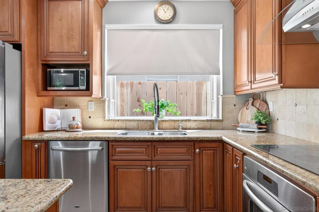 12166 Via Milano - photo 10