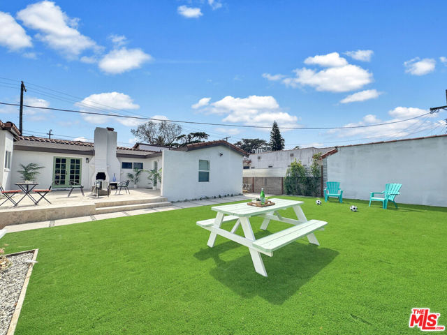 1037 W 83rd Street, Los Angeles CA: https://media.crmls.org/mediaz/ccdf65d8-5a71-499b-964b-761d29d2d8d0.jpg