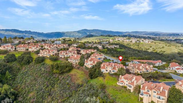 9 Mayflower Lane, San Carlos CA: https://media.crmls.org/mediaz/cce03e39-8203-40ad-a461-f1518919ffd0.jpg