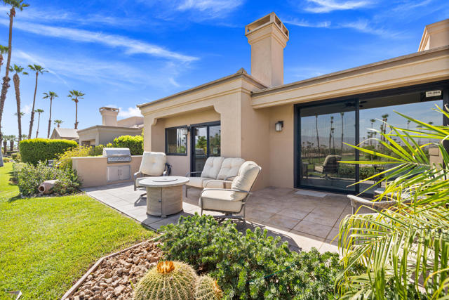 76064 Honeysuckle Drive, Palm Desert, CA 92211
