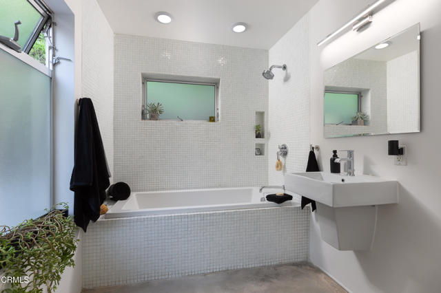 Detail Gallery Image 14 of 26 For 4520 San Andreas Ave, Los Angeles,  CA 90065 - 2 Beds | 1 Baths