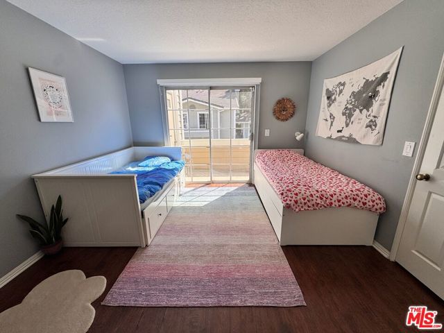 31007 Minute Man Way, Westlake Village CA: https://media.crmls.org/mediaz/cce149fc-e36f-493d-bf73-eda1afb75d4d.jpg