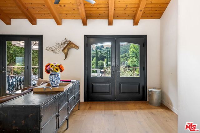 2437 Stokes Canyon Road photo 5