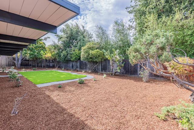 941 Pendleton Avenue, Sunnyvale CA: https://media.crmls.org/mediaz/cce3640f-ccab-4961-9222-9cfef0961df6.jpg