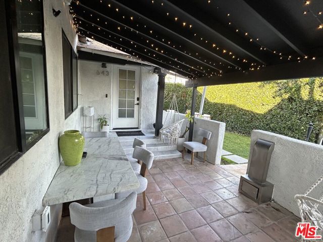 641 N Vista Street, Los Angeles CA: https://media.crmls.org/mediaz/cce46117-0d1e-49f8-93a5-721d1c2ea9f5.jpg