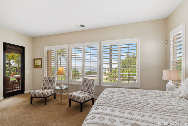 15234 Maple Grove LN, San Diego CA: https://media.crmls.org/mediaz/cce4b2b3-efbb-4404-9af5-3d869565c94a.jpg