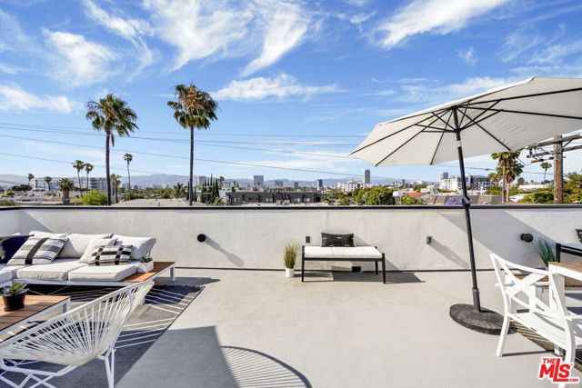 5868 Saturn Street, Los Angeles CA: https://media.crmls.org/mediaz/cce4dacd-b9c1-4fd4-91b0-36bc77d5cdf7.jpg