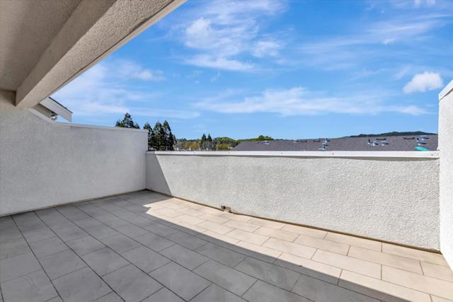 2739 Oak Road, Walnut Creek CA: https://media.crmls.org/mediaz/cce5381e-d7b7-4315-b910-952b44d085b7.jpg