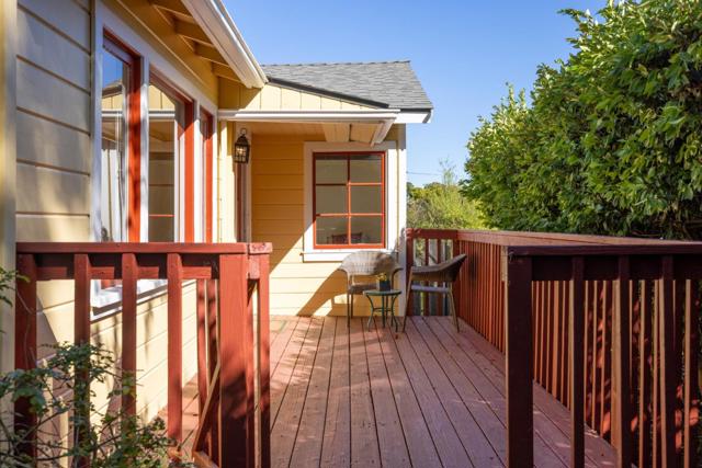 642 Cypress Street, Monterey CA: https://media.crmls.org/mediaz/cce6ae57-447d-4729-ae17-f344b7366942.jpg