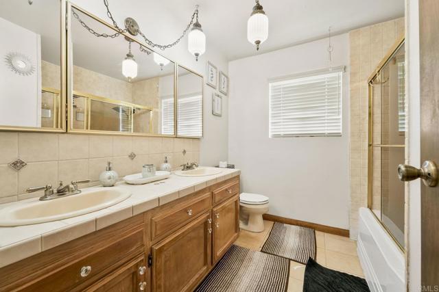 1904 Grove Road, El Cajon CA: https://media.crmls.org/mediaz/cce71468-9a90-45db-828a-48b90fc20498.jpg