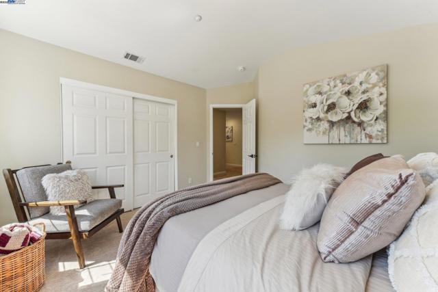 1159 Vintner Pl, Livermore CA: https://media.crmls.org/mediaz/cce95a2d-45a5-4fc2-8626-e781fb7d3dea.jpg