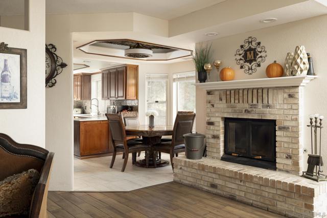 29531 Gordon Hill Road, Valley Center CA: https://media.crmls.org/mediaz/cce95cd5-962a-4c37-ac53-70d801e71e95.jpg