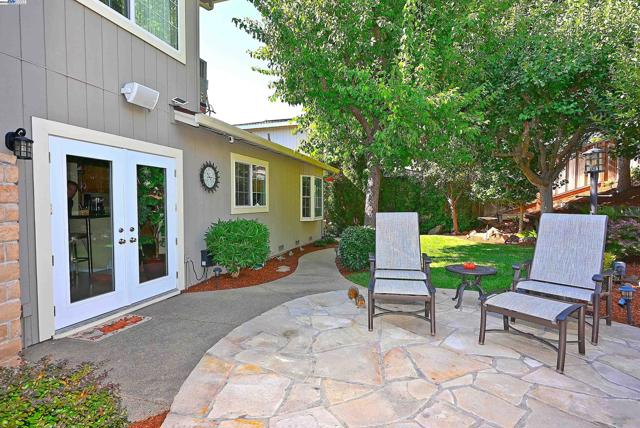 7653 Turquoise St, Dublin CA: https://media.crmls.org/mediaz/cce97cac-3ffe-470d-94bd-0d879589b0dc.jpg