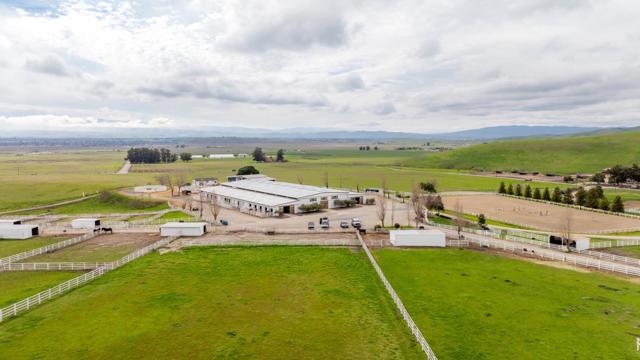 6033 Dagnino Road, Livermore CA: https://media.crmls.org/mediaz/cce9916d-5482-4f2e-bd43-6b4e239278b9.jpg
