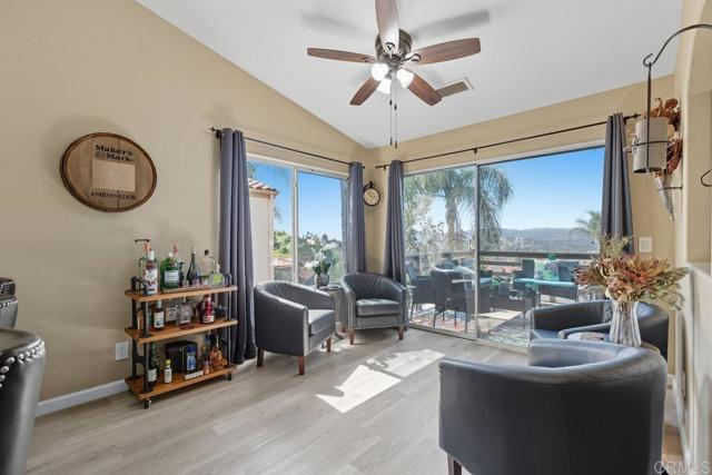 Detail Gallery Image 13 of 44 For 1814 Centennial Way, Escondido,  CA 92026 - 4 Beds | 3 Baths
