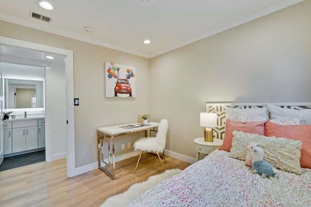 898 La Plata Plaza, Campbell CA: https://media.crmls.org/mediaz/ccea2a69-dfde-4899-8c93-d16de7c859d6.jpg