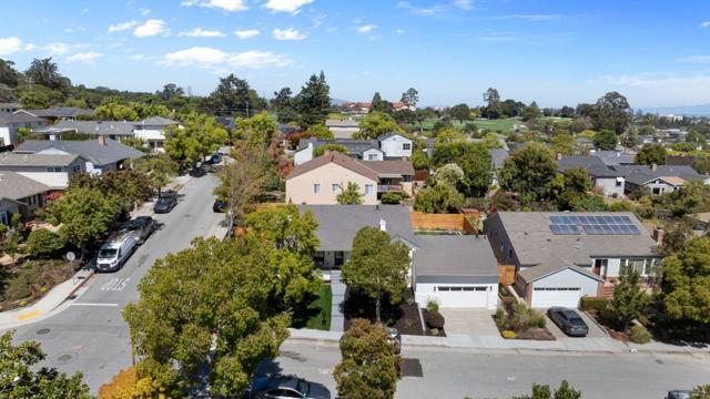 758 Sequoia Avenue, San Mateo CA: https://media.crmls.org/mediaz/ccead7b1-725f-4f74-9cbe-f52de42b2909.jpg