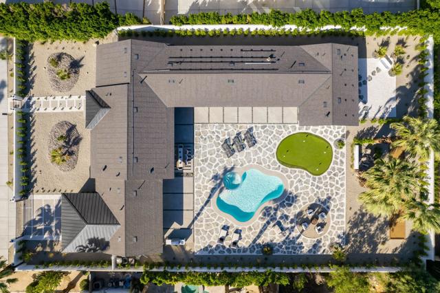 538 E Miraleste Court
