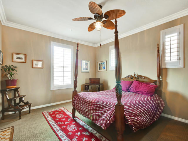 1333 Caspian Way, Oxnard CA: https://media.crmls.org/mediaz/cceba624-d86e-48e8-aeec-647cacd43d44.jpg