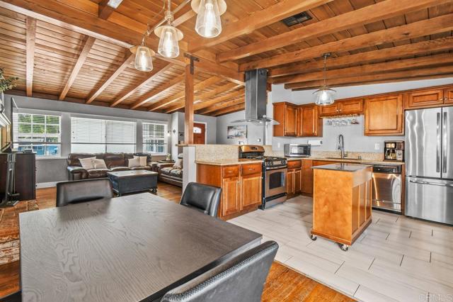 Detail Gallery Image 9 of 33 For 8271 Lincoln St, Lemon Grove,  CA 91945 - 3 Beds | 2 Baths