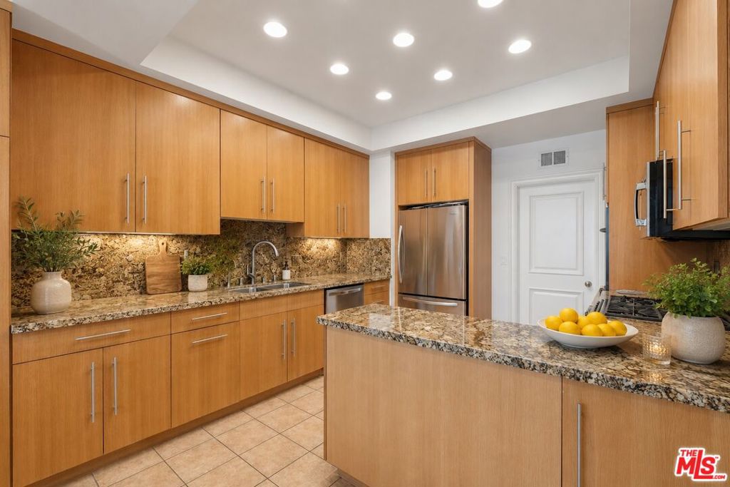 MLS #26865197 image #11