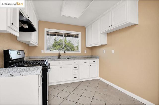3104 Cedar Ct, Antioch CA: https://media.crmls.org/mediaz/cced336f-dfe8-4792-a064-563f31d65aec.jpg