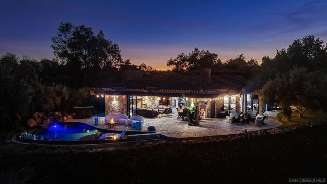 5653 Linea Del Cielo, Rancho Santa Fe CA: https://media.crmls.org/mediaz/cced3971-2770-4798-9510-5ccf14634b50.jpg