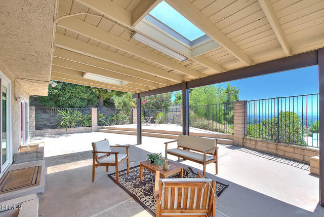 11830 Babbitt Avenue, Granada Hills CA: https://media.crmls.org/mediaz/cced7b15-9780-4946-80da-1b4fb50a7c4d.jpg
