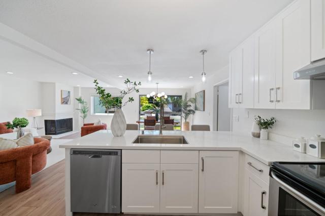 509 Sierra Vista Avenue, Mountain View CA: https://media.crmls.org/mediaz/ccef46b0-1e82-4935-8320-4dbbbdbe8010.jpg