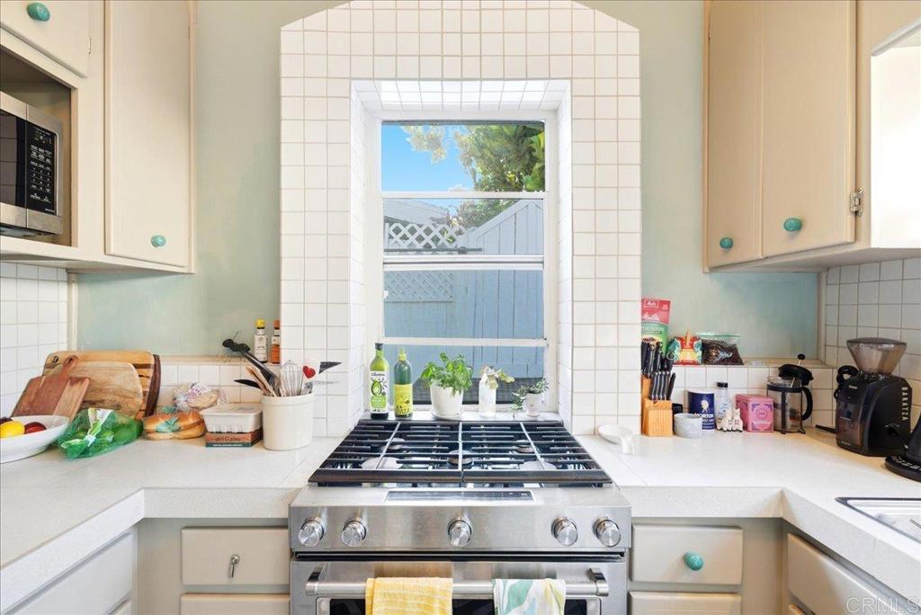 110 Lewis - photo 19