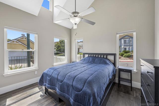 1198 Gazania Ct, San Marcos CA: https://media.crmls.org/mediaz/ccf0690d-9532-4a68-a85e-7adcffca71e1.jpg