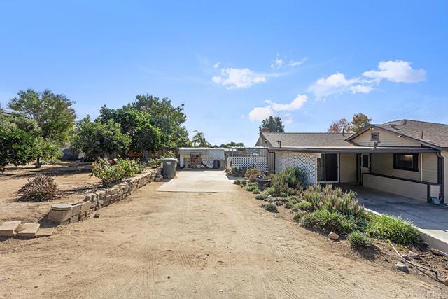 Detail Gallery Image 7 of 34 For 645 Iowa Street, Fallbrook,  CA 92028 - 3 Beds | 2 Baths