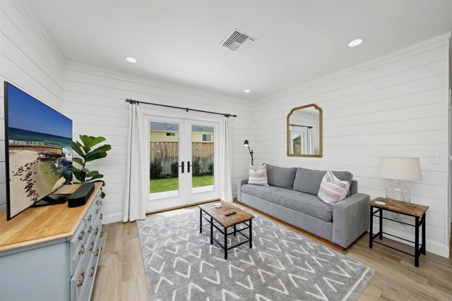 2103 Loquat Place, Oceanside CA: https://media.crmls.org/mediaz/ccf10adf-029c-47e8-a884-fef616d286ec.jpg