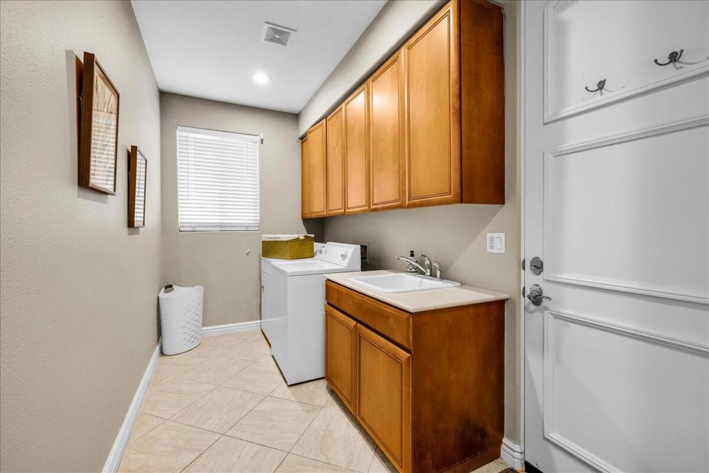 MLS #219137555DA image #29