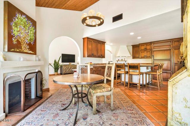 515 Del Oro Drive, Ojai CA: https://media.crmls.org/mediaz/ccf14994-62c3-4136-9de3-271a9fbff8bb.jpg