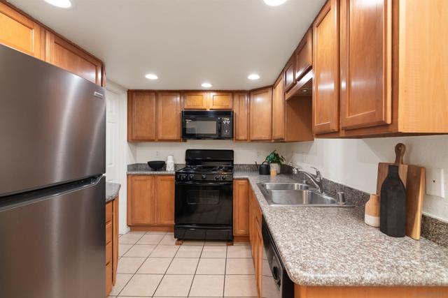 Image 4 of 28 For 3751 37th St  9