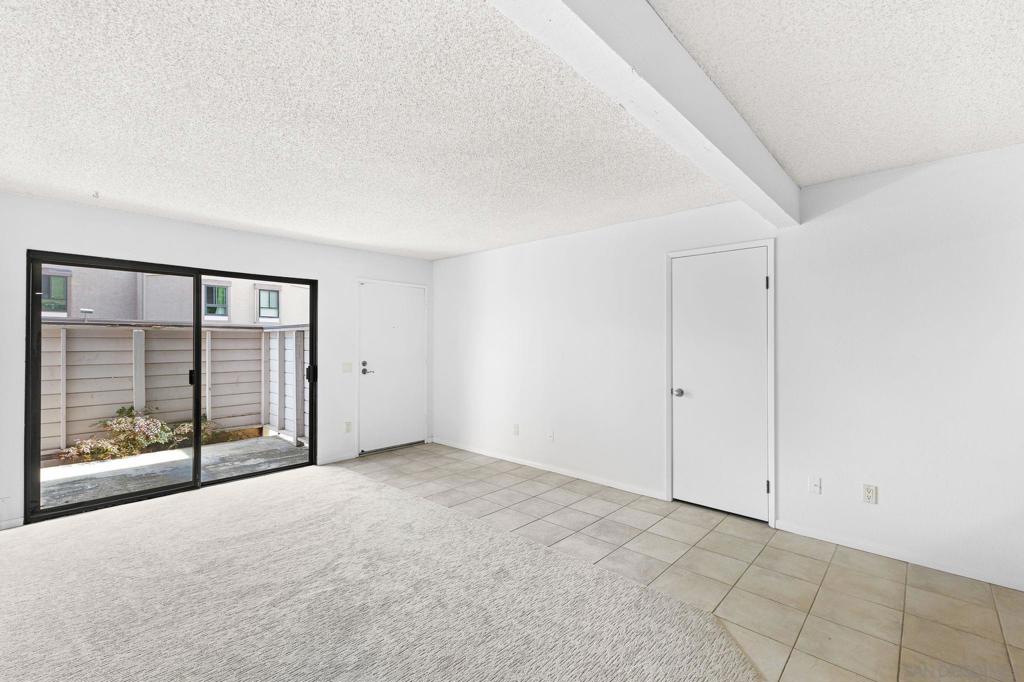 9120 Gramercy - photo 10