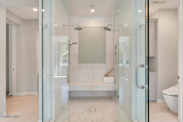 5715 Calais Court, Calabasas CA: https://media.crmls.org/mediaz/ccf264e3-7153-4b65-b65a-f6a9550b3742.jpg